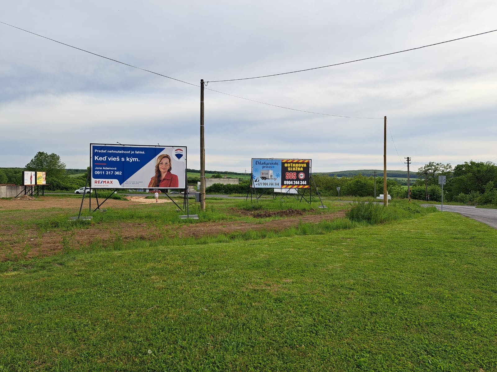 Bilbord — Slovnaft — smer Lučenec